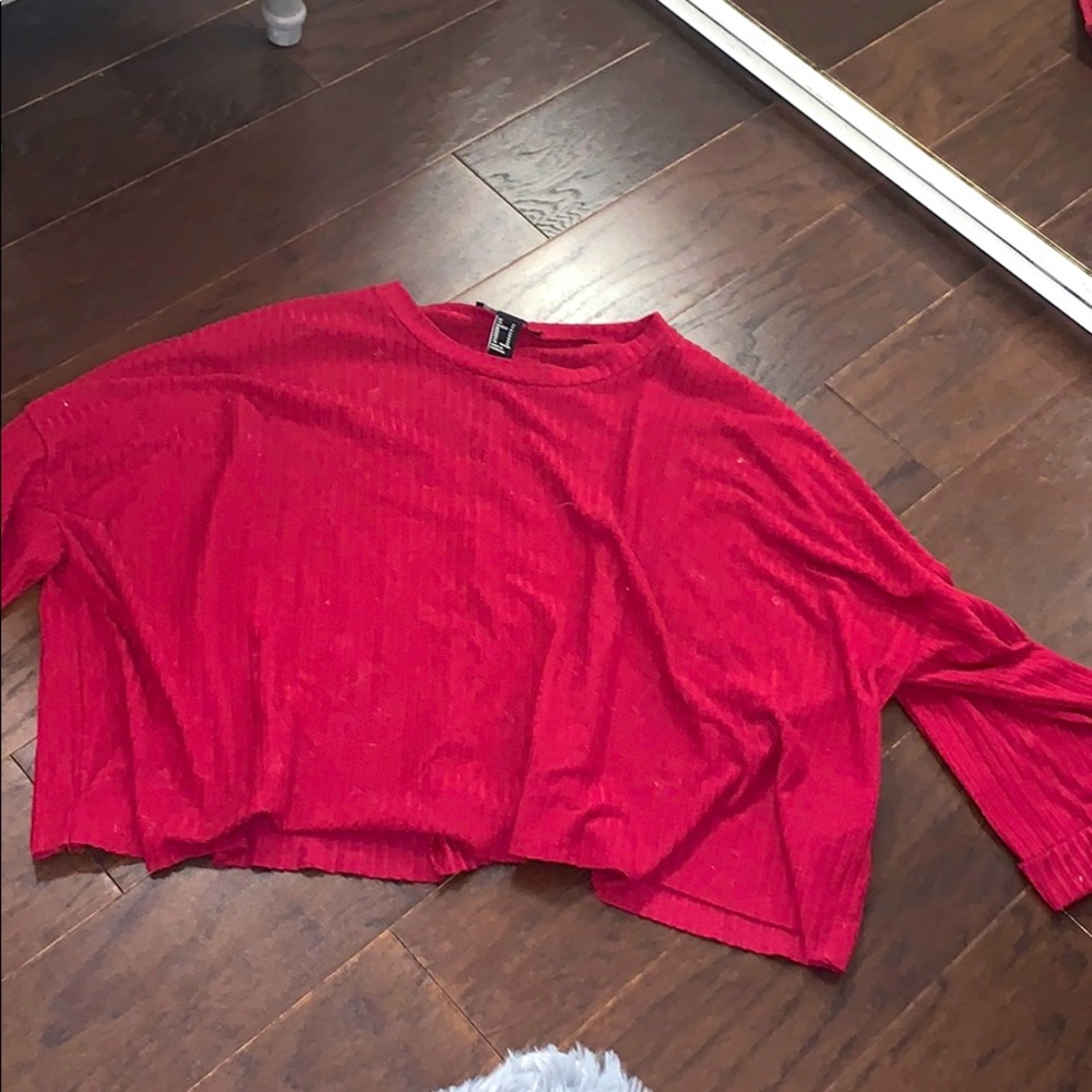 long sleeve cropped tee